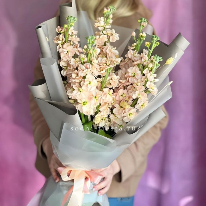 Букет ароматной маттиоллы №2 в Новосибирске