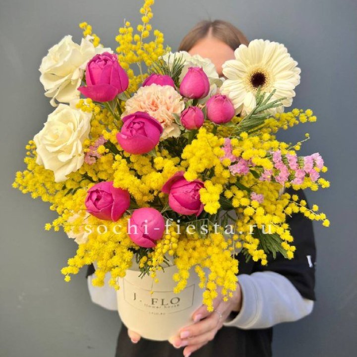 Цветы в боксе "Слобода" в Новосибирске