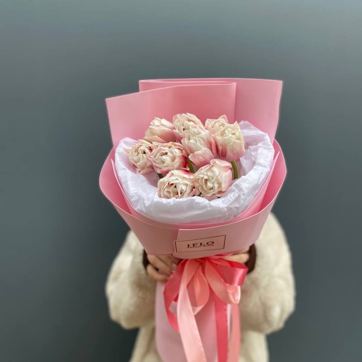 9 нежных тюльпанов в Новосибирске