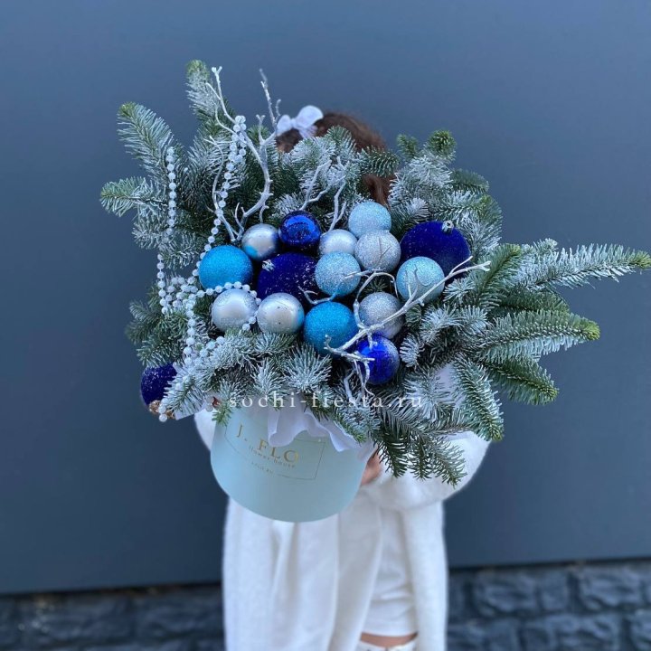 Композиция "Голубая бездна" в Новосибирске