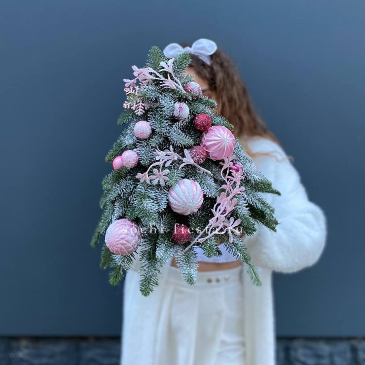 Новогодняя елочка "Розе" в Новосибирске