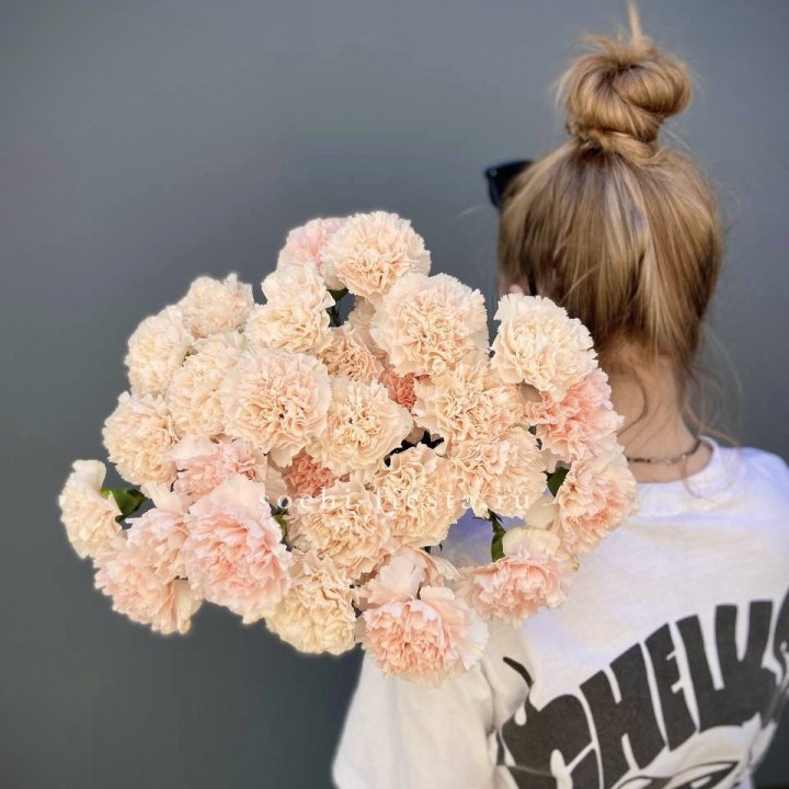 Охапка диантусов  в Новосибирске