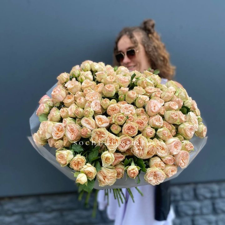 51 пионовидная роза в Новосибирске