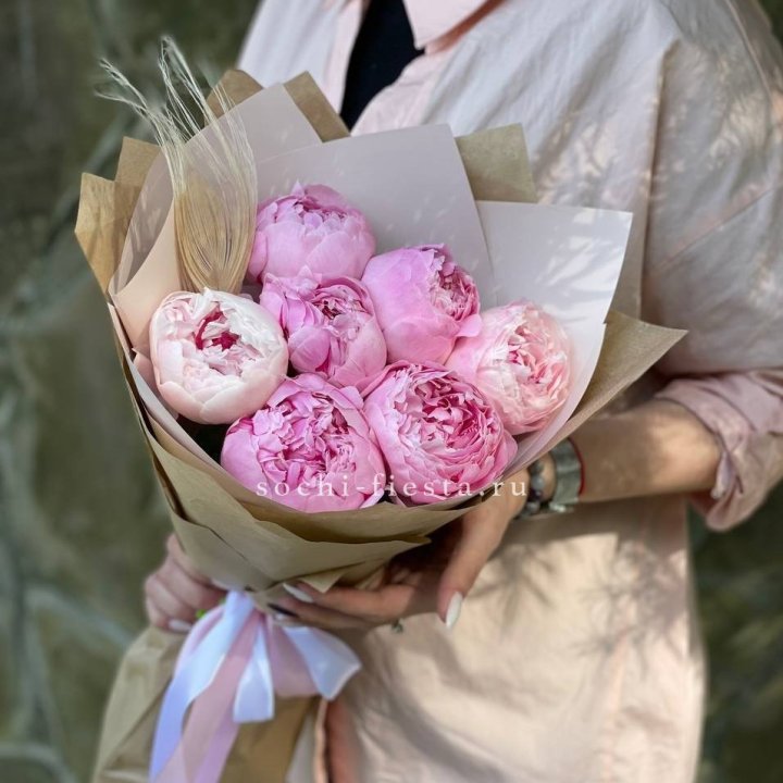 Букет пионов "Венди" в Новосибирске