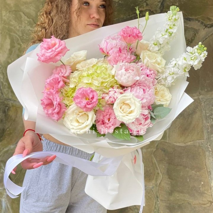 Букет с пионами №3 в Новосибирске
