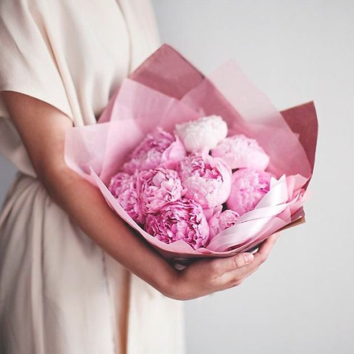 9 зефирных пионов в Новосибирске