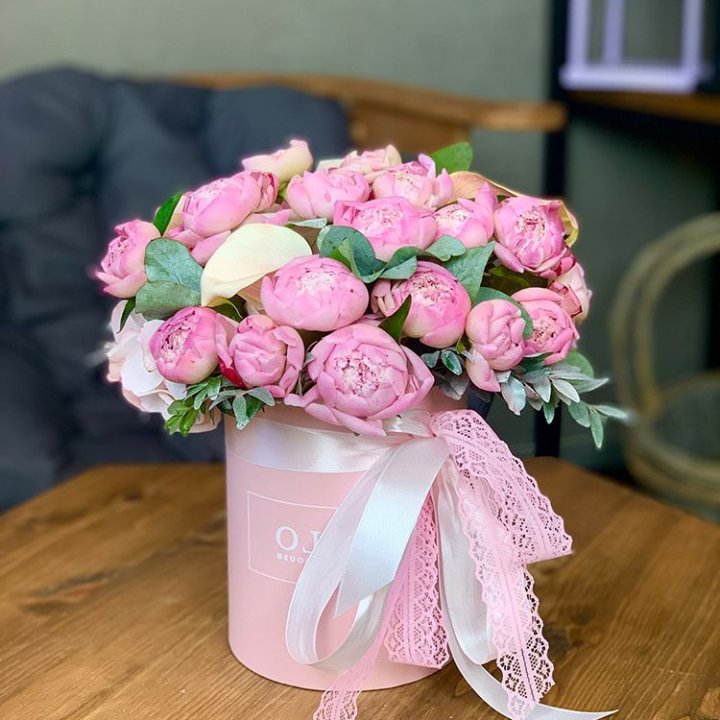 Композиция с пионами №1 в Новосибирске