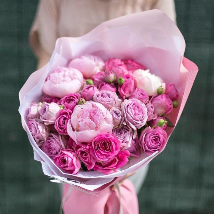 Букет с пионами "Леси" в Новосибирске