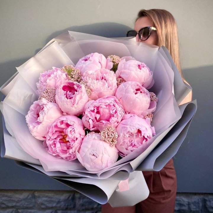 Букет с пионами "Стайл" в Новосибирске