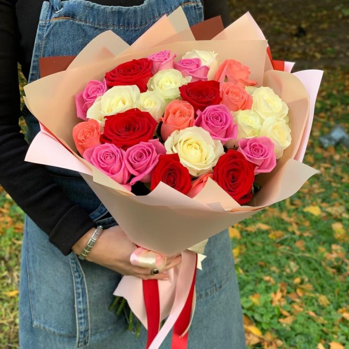 25 роз "Карусель" в Новосибирске