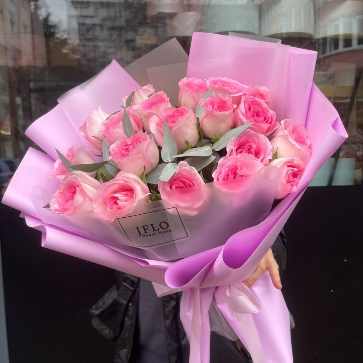  19 розовых роз в Новосибирске