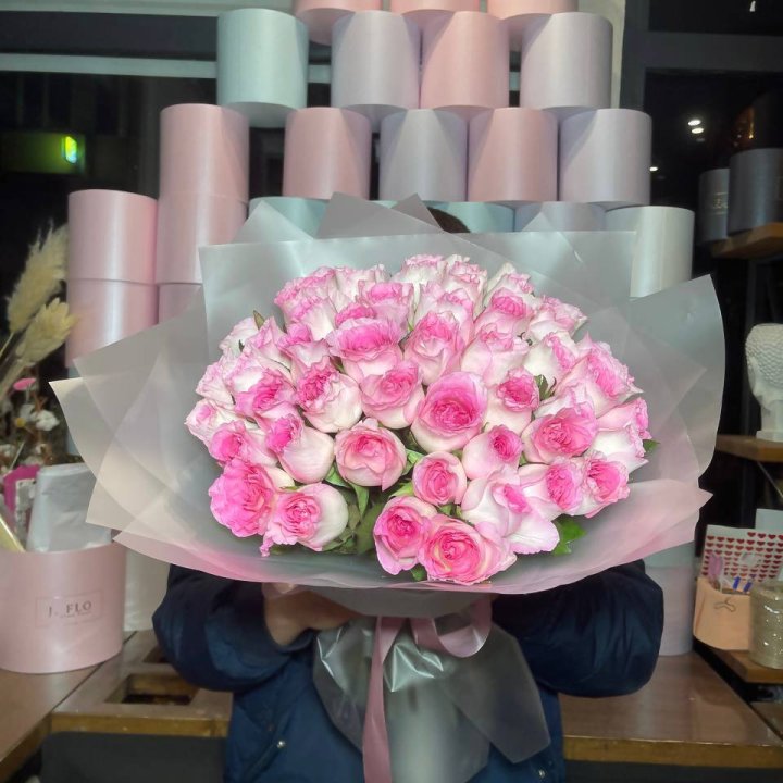  51 розовых роз в Новосибирске