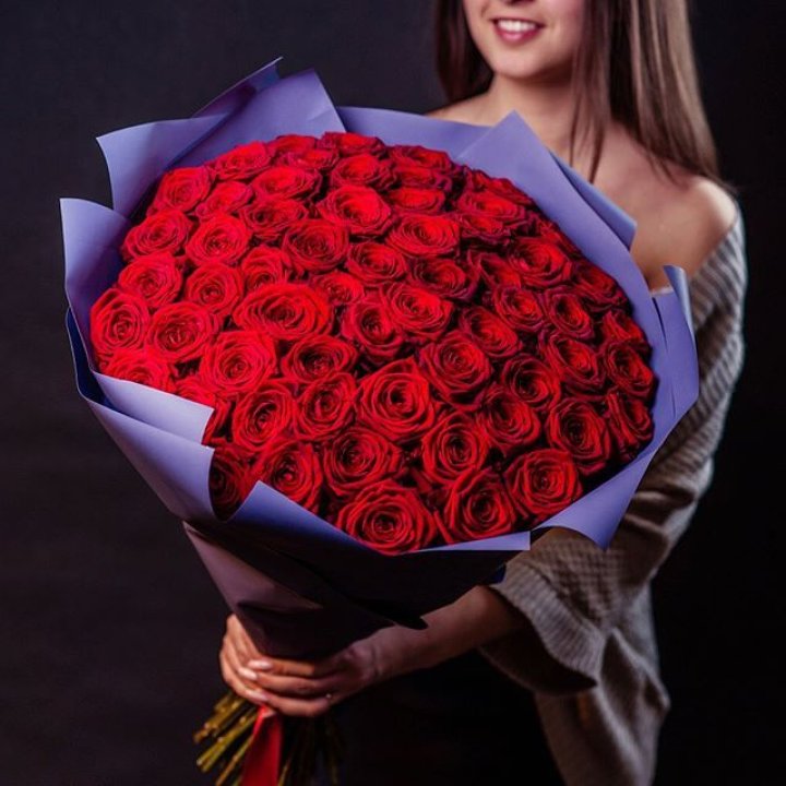 71 красная роза в Новосибирске