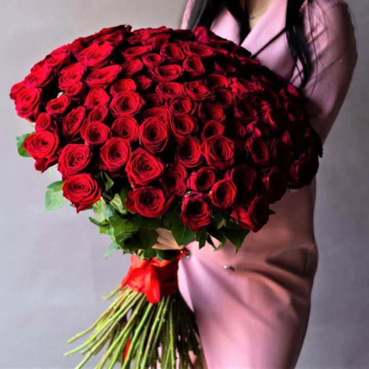 101 высокая роза в Новосибирске