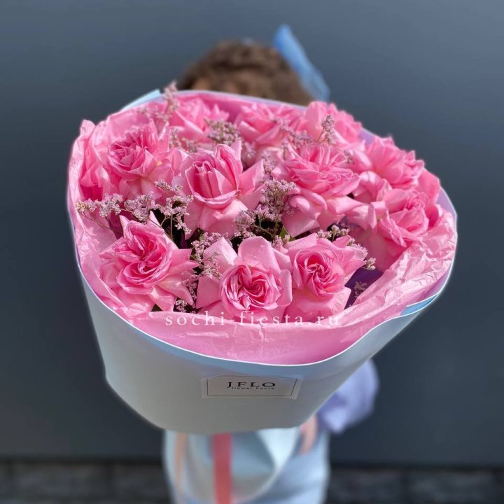 Букет французских розовых роз  в Новосибирске