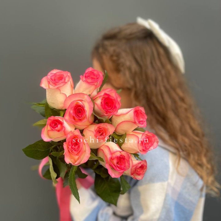 11 роз "Джумилия" в Новосибирске