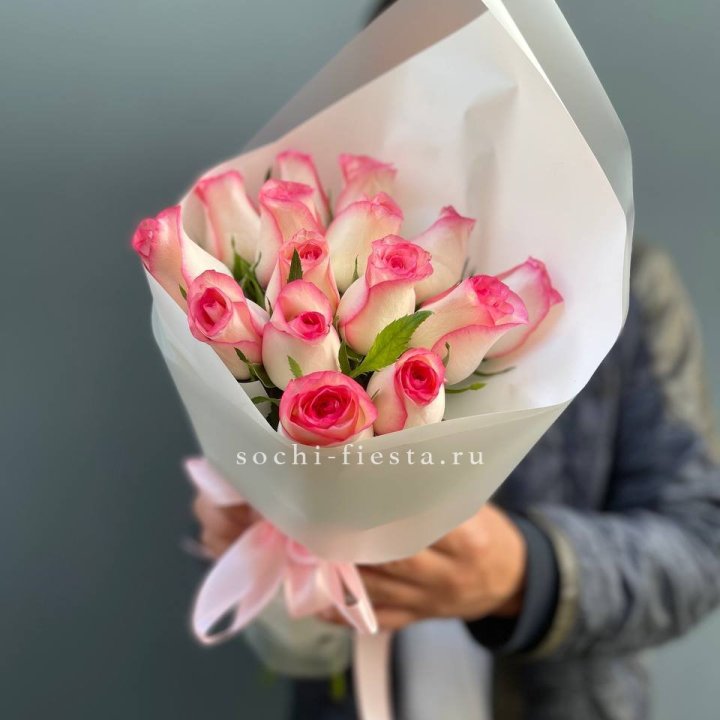 15 роз "Джумилия" в Новосибирске