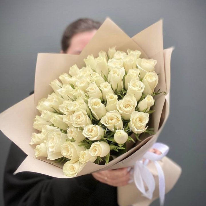 51 белая кенийская роза  в Новосибирске