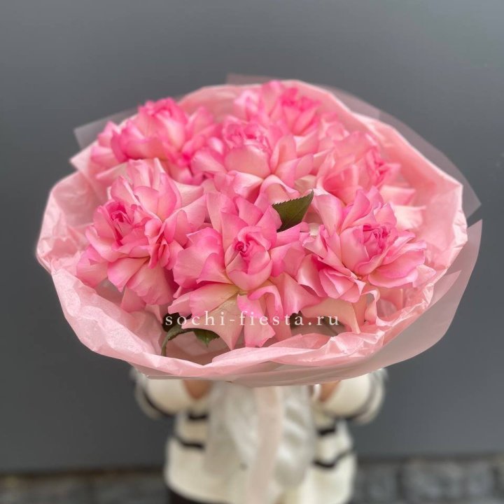 7 Роз Мандала с доставкой в Новосибирске