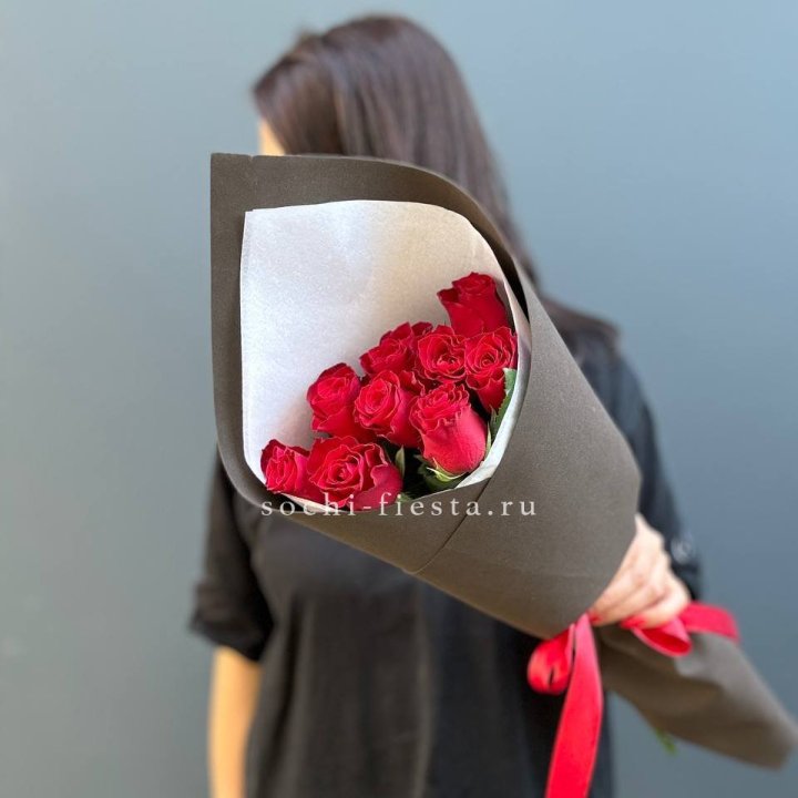 9 красных роз в фоамиране в Новосибирске