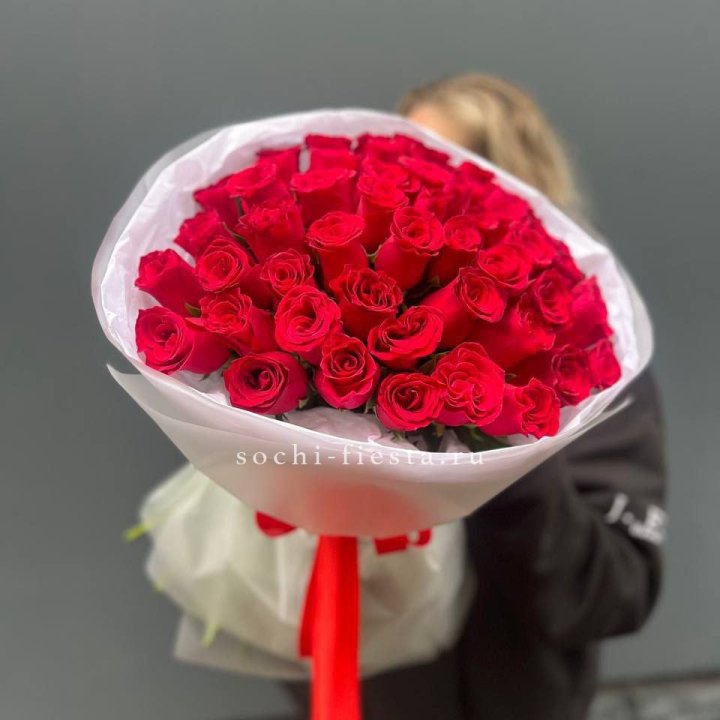 55 красных роз "Амелия" в Новосибирске