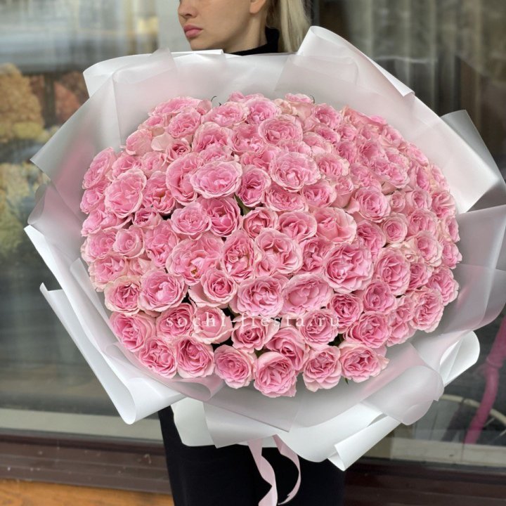 101 нежно-розовая роза в Новосибирске