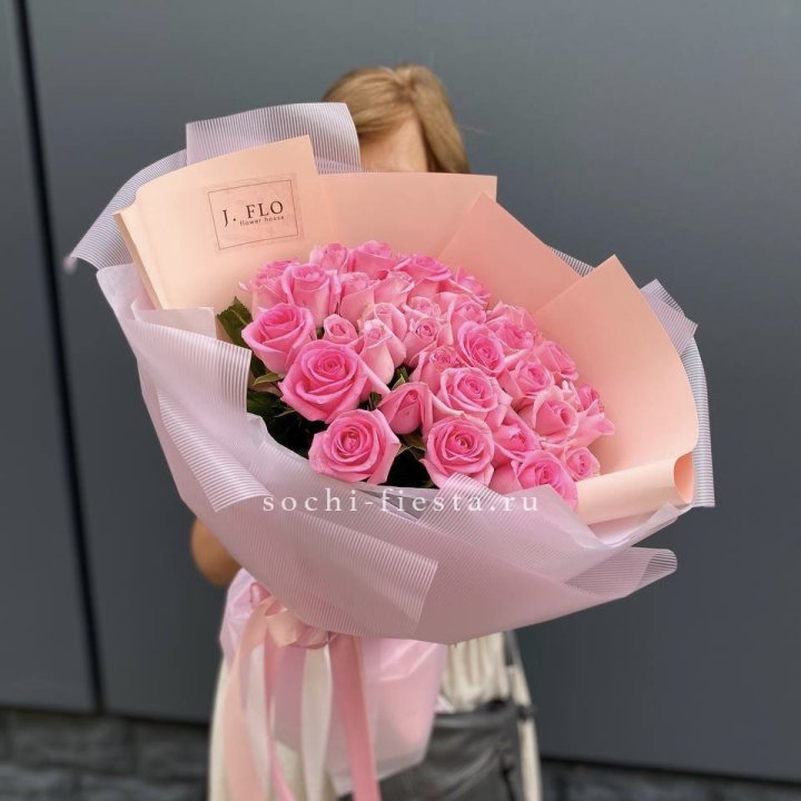 33 Розовые розы в Новосибирске