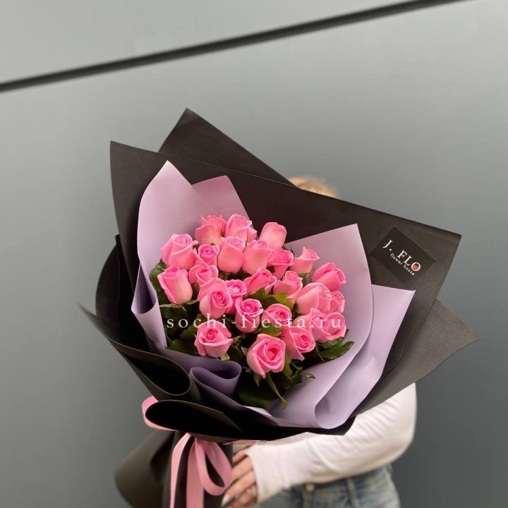 19 розовых роз  в Новосибирске