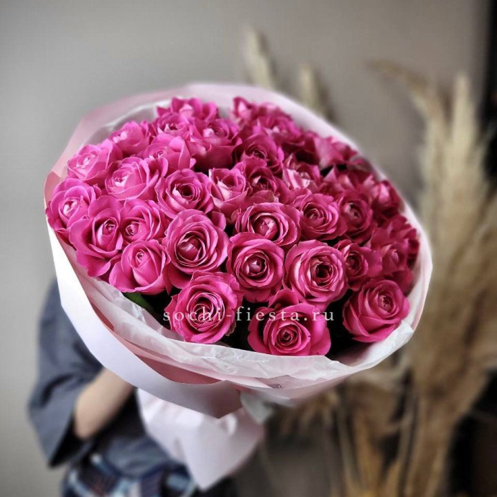 35 розовых роз  в Новосибирске