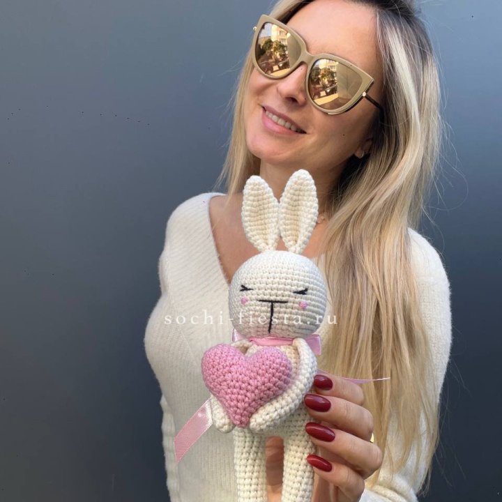 Зайка с сердцем ручной работы в Новосибирске