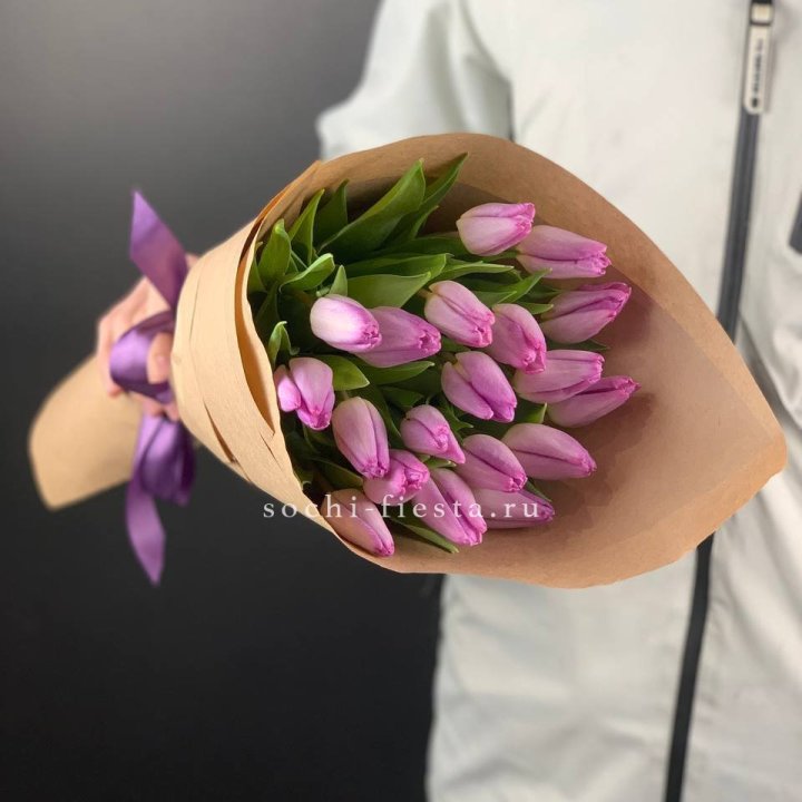 19 розовых  тюльпанов в Новосибирске