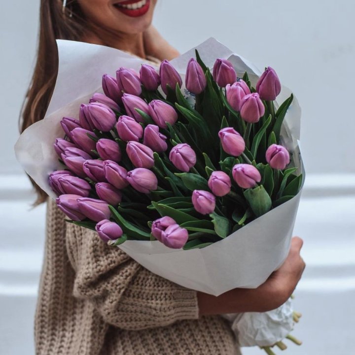 39 сиреневых тюльпанов в Новосибирске