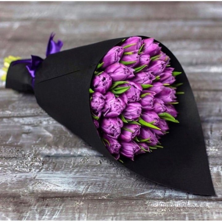 Пионовидные тюльпаны блэк в Новосибирске